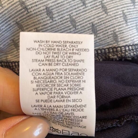 CAbi navy blue & white strappy rayon camisole/tank top - Picture 10 of 10